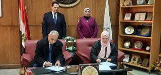 Signature d'un protocole de coopération entre l'Université de Mansoura et l'Institution des Leaders pour les Sciences Administratives et le Développement afin de former des leaders dans divers domaines