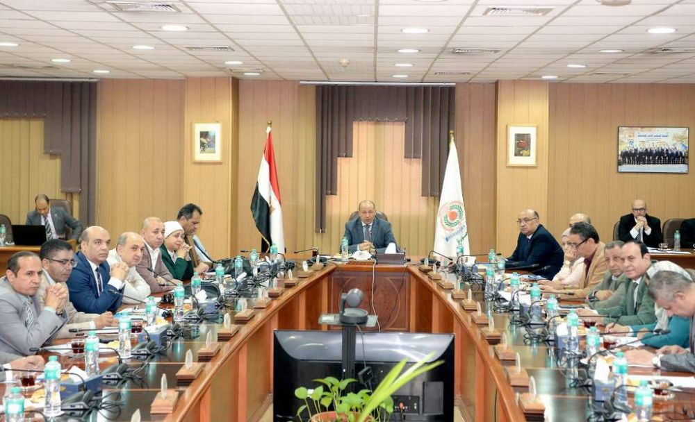 مجلس جامعة المنصورة يناقش خطة العمل التعليمية والبحثية والاستعدادات المبكرة للعام الجامعي الجديد