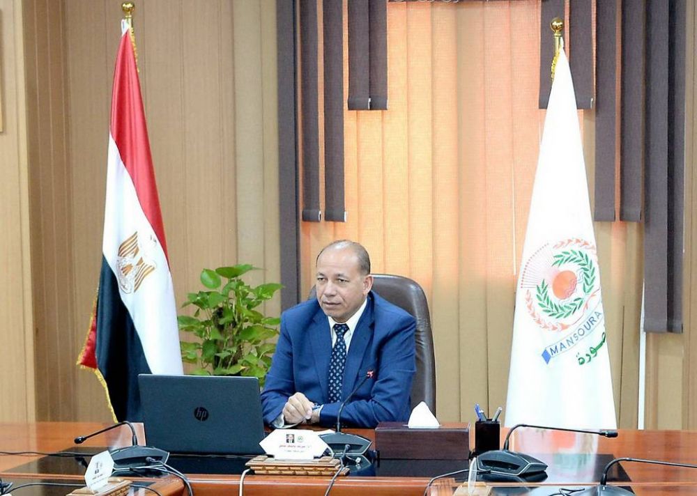 رئيس جامعة المنصورة يبحث مع رئيس جامعة المستقبل العراقية بدء استضافة برامج ماجستير القانون بالعراق اعتبارًا من الفصل الدراسي الثاني‎