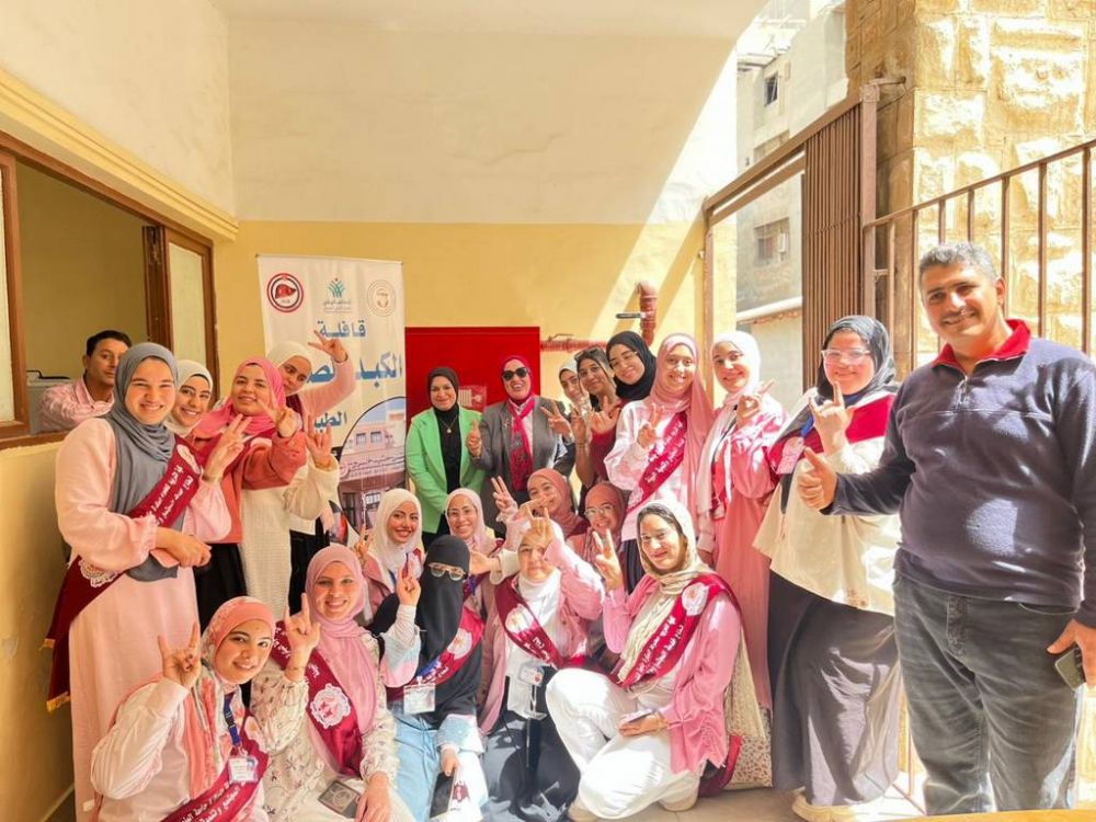 كلية التربية للطفولة المبكرة تستضيف قافلة طبية مجانية لدعم صحة منسوبيها