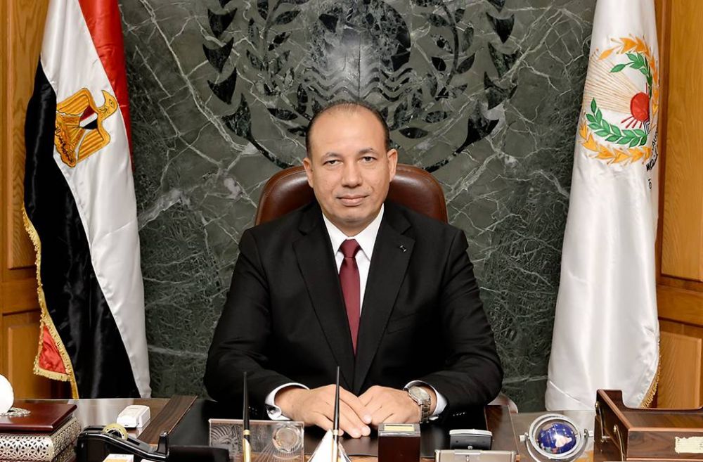 رئيس جامعة المنصورة يهنئ محافظ الدقهلية بحصول المحافظة على المركز الأول على مستوى الجمهورية في مسابقة «ثقافة التكيف»