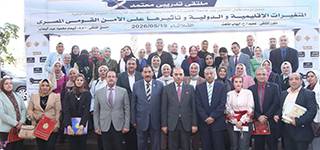جامعة المنصورة تستضيف ملتقى تدريبيًا بالتعاون مع الأكاديمية العسكرية لتعزيز الوعي بقضايا المتغيرات الإقليمية والدولية وأثرها على الأمن القومي المصري